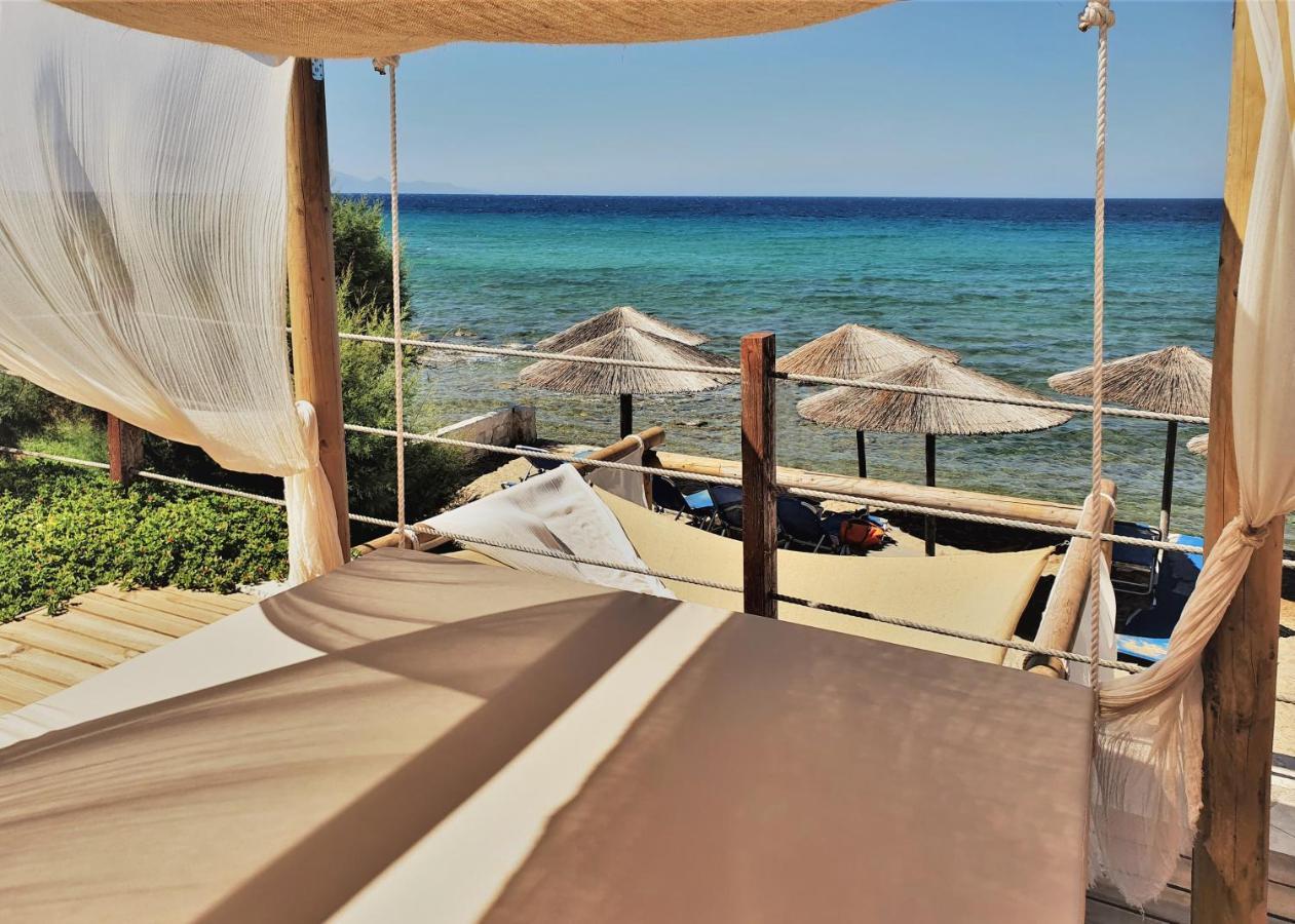 Tsamis Zante Suites (Adults Only) Psarou  المظهر الخارجي الصورة Beach at the hotel