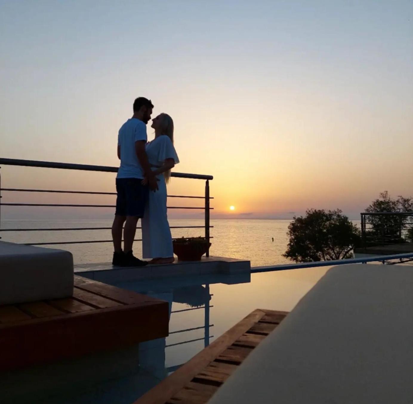 Tsamis Zante Suites (Adults Only) Psarou  المظهر الخارجي الصورة Sunset at the resort