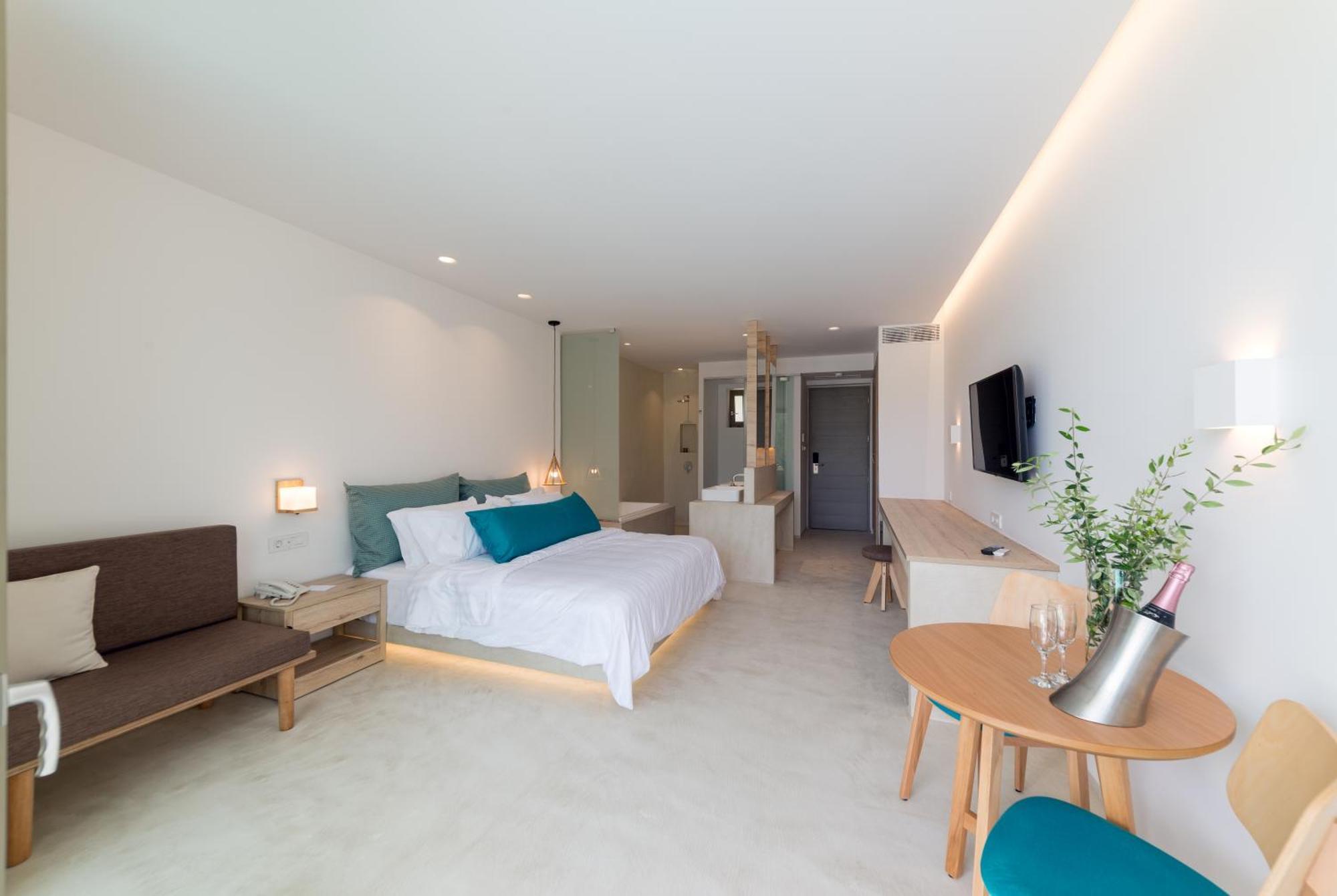 Tsamis Zante Suites (Adults Only) Psarou  المظهر الخارجي الصورة Deluxe Room